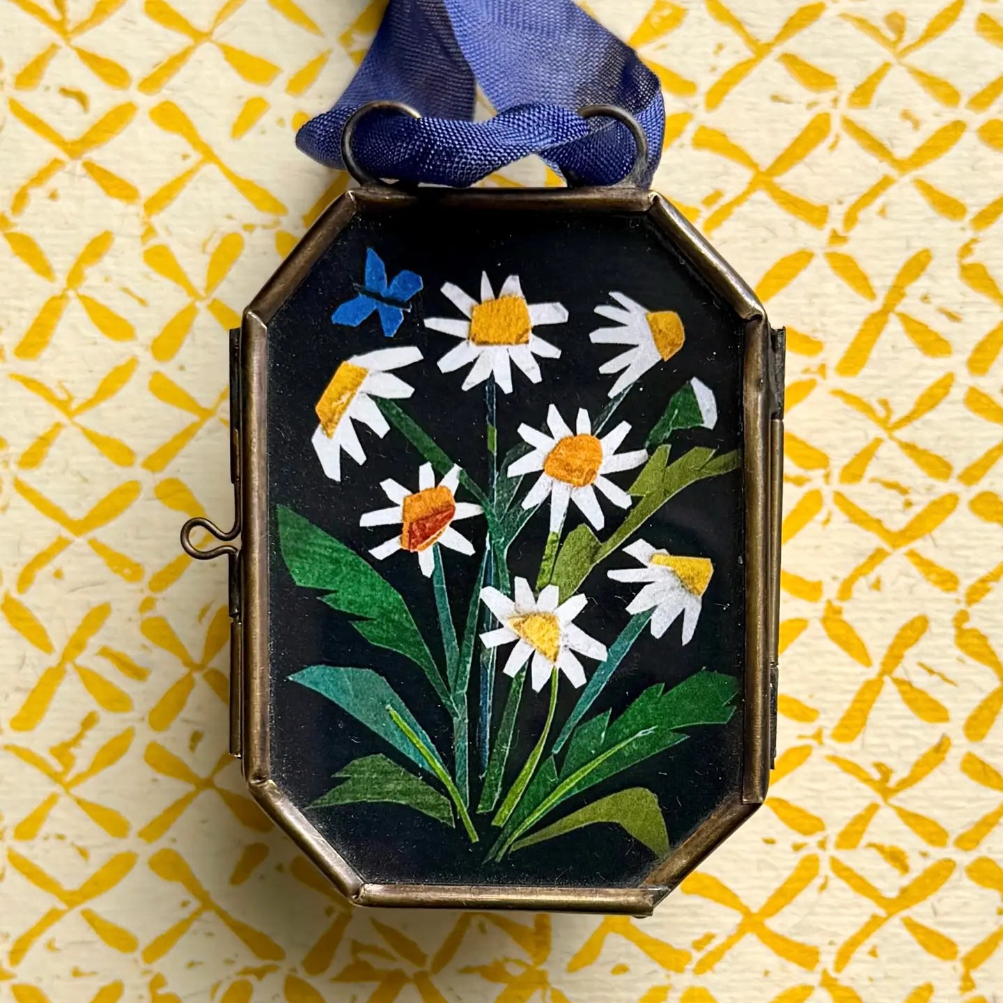Daisies with Butterlfy Art Locket