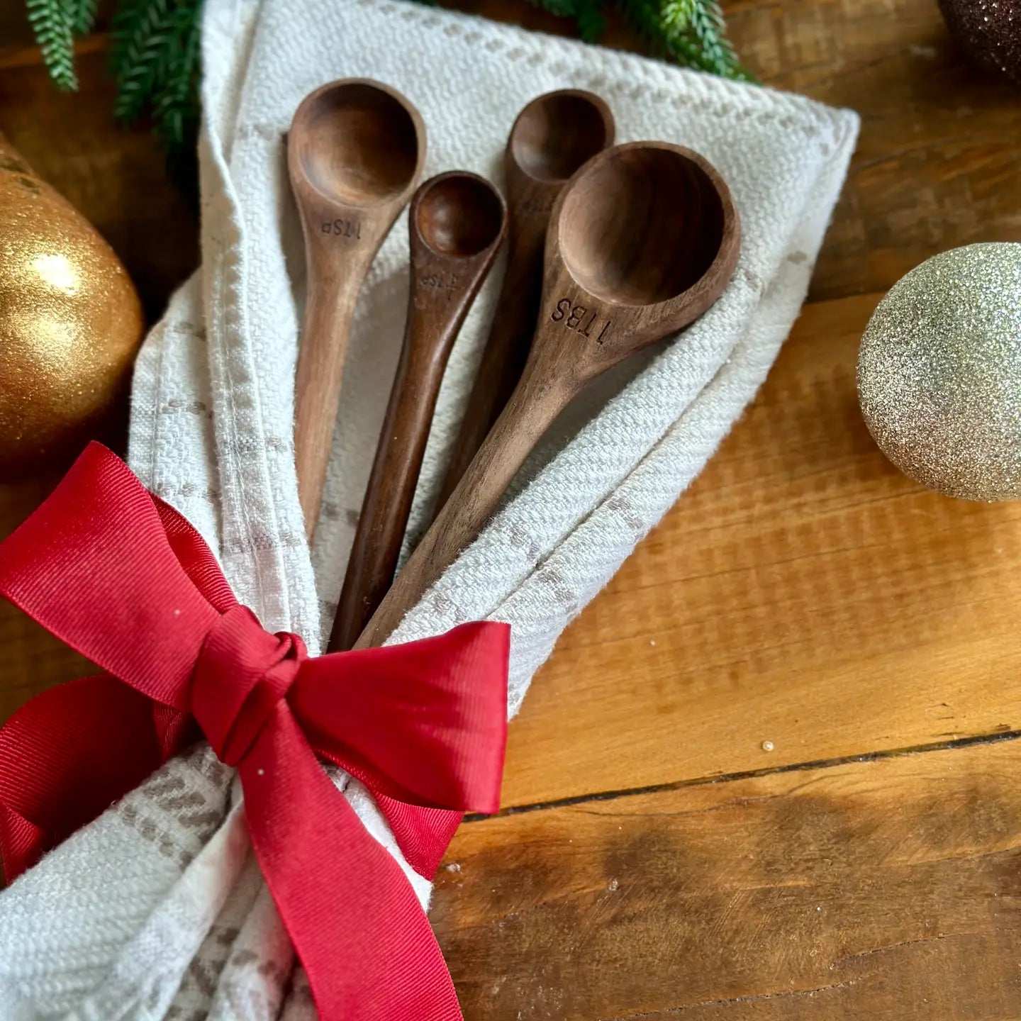 Walnut Measuring Spoon Set