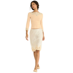 Riana Tee