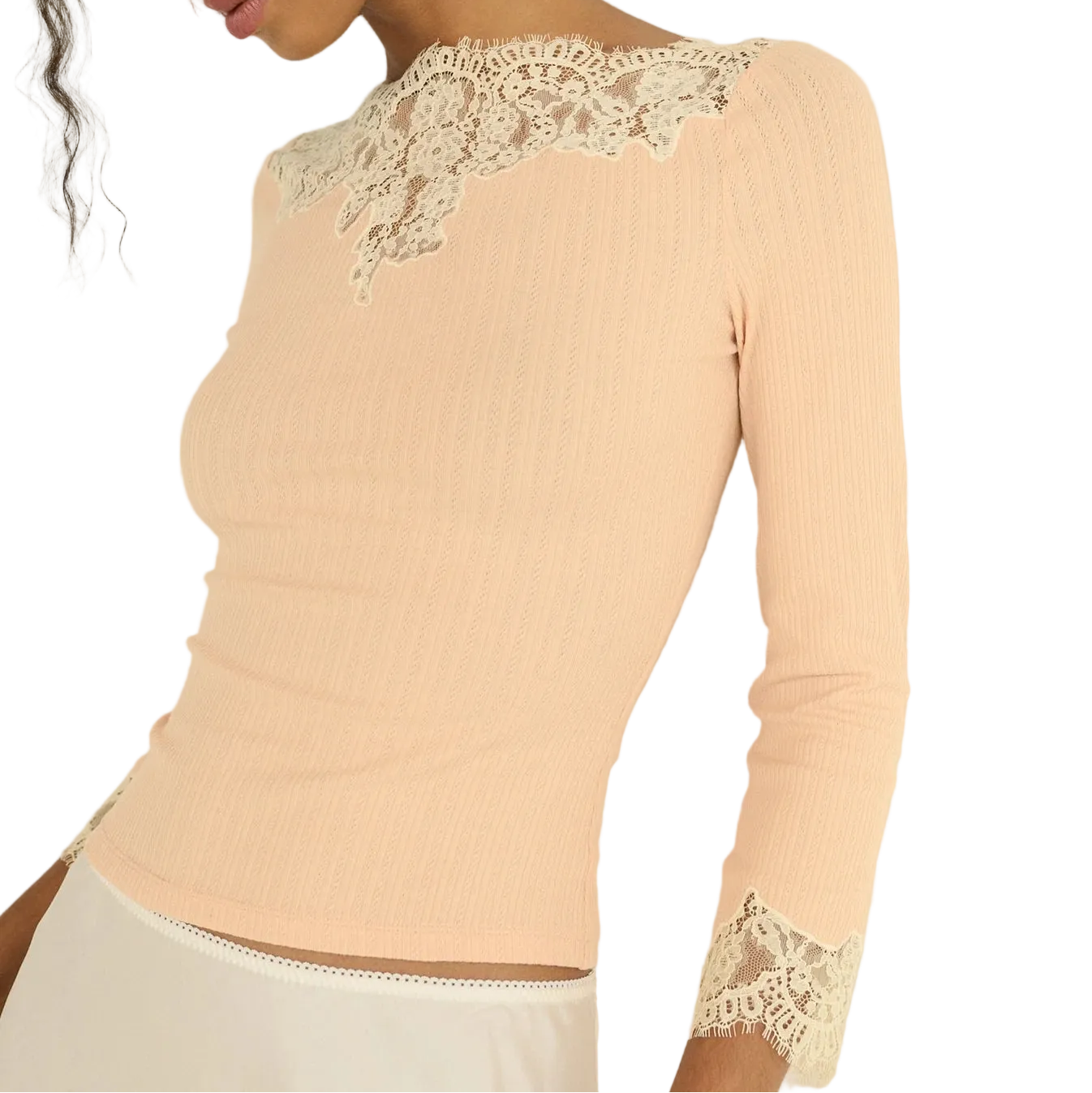 Riana Tee
