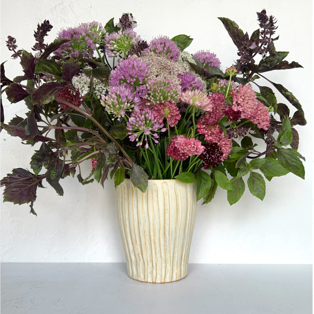 Michelle Hartney Lorna Vase