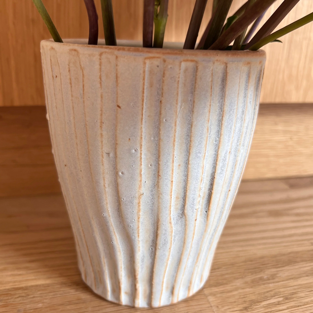 Michelle Hartney Lorna Vase